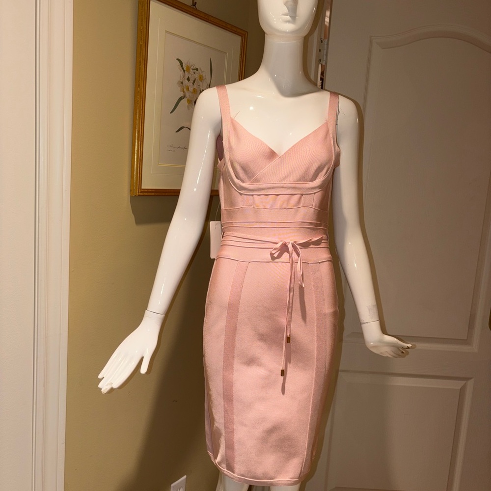 Elegant Pink Midi Dress with Waist Detail